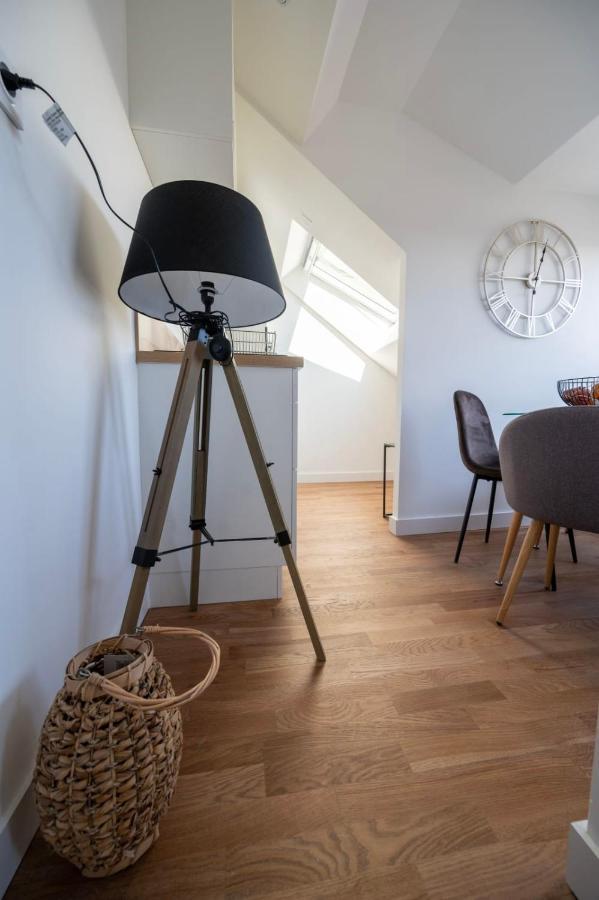 Le Poulorio 12 - T2 - Proche Gare - Dernier Etage By Locly Lorient Exterior foto